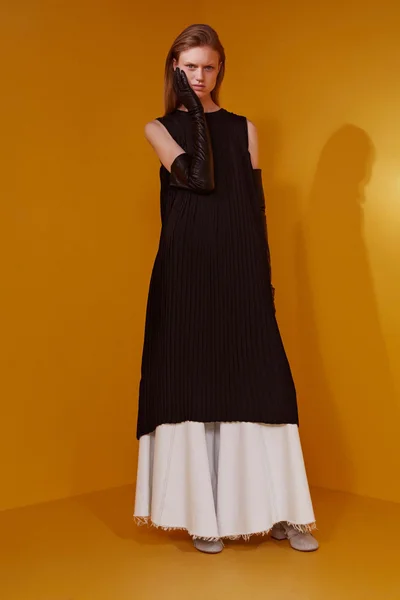 Look 18